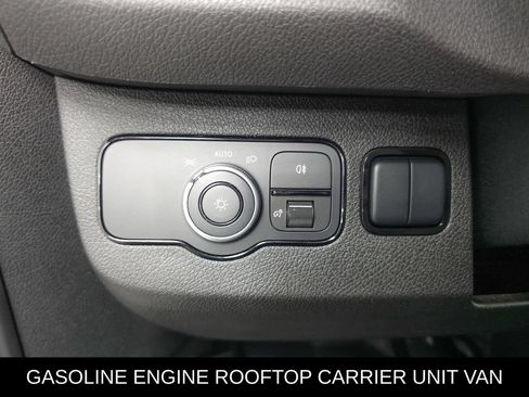 Used 2023 Mercedes-Benz Sprinter 1500 image 9