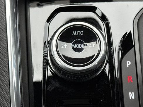 New 2026 GMC Canyon Elevation w/ Convenience Package image 21