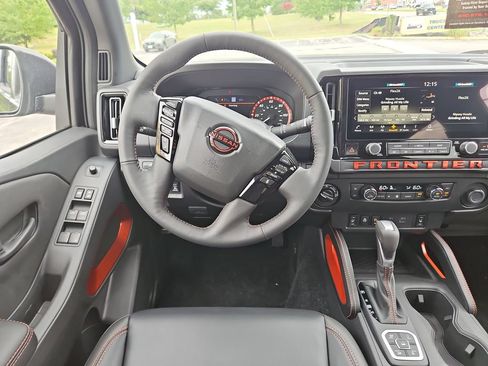 New 2026 Nissan Frontier PRO-4X w/ Pro Premium Package AWD/4WD image 13