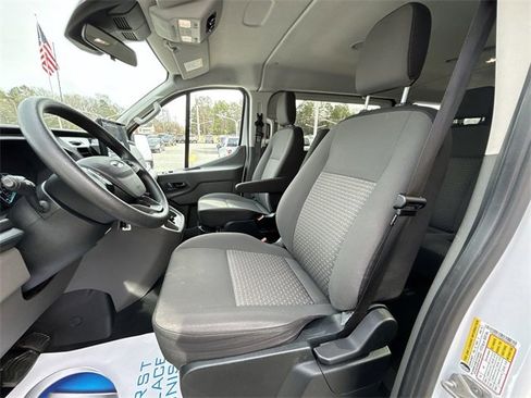 Used 2023 Ford Transit 350 XLT image 5