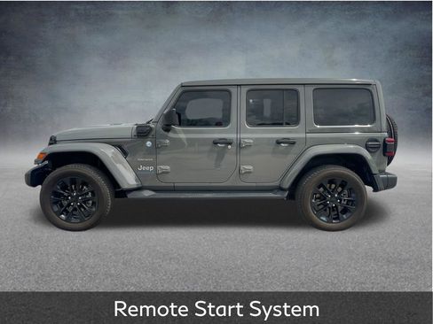 Used 2023 Jeep Wrangler Unlimited Sahara w/ Cold Weather Group AWD/4WD image 5
