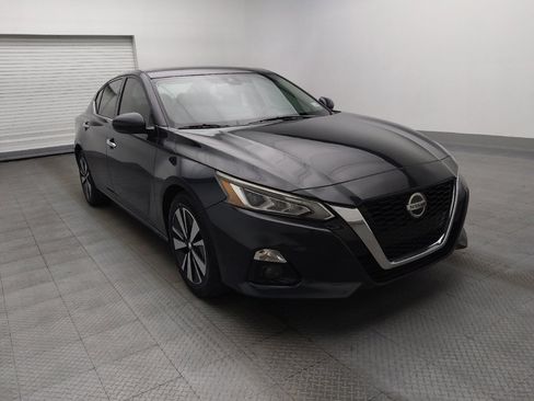 Used 2019 Nissan Altima 2.5 SV image 13