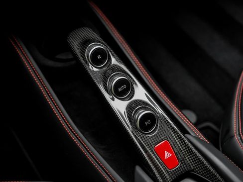 Used 2023 Ferrari F8 Tributo RWD image 27