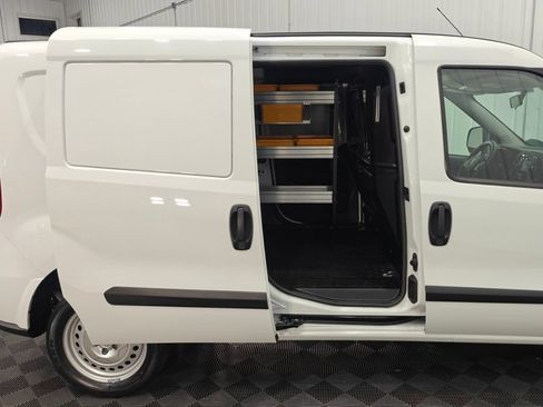 Used 2022 RAM ProMaster City Tradesman FWD image 17