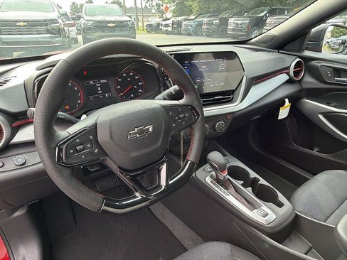 New 2026 Chevrolet Trax RS w/ Sunroof Package FWD image 4