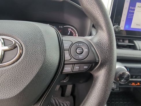 Used 2023 Toyota RAV4 XLE image 16