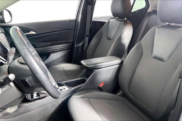 Used 2023 Buick Encore GX Preferred w/ Cold Weather Comfort Package FWD image 24