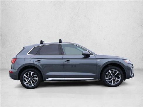 Used 2023 Audi Q5 2.0T Premium w/ Convenience Package AWD/4WD image 4