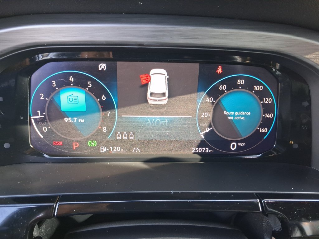 Certified 2024 Volkswagen Atlas Cross Sport SE FWD image 21