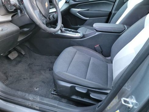 Used 2024 Chevrolet Trax LS w/ Driver Confidence Package image 7