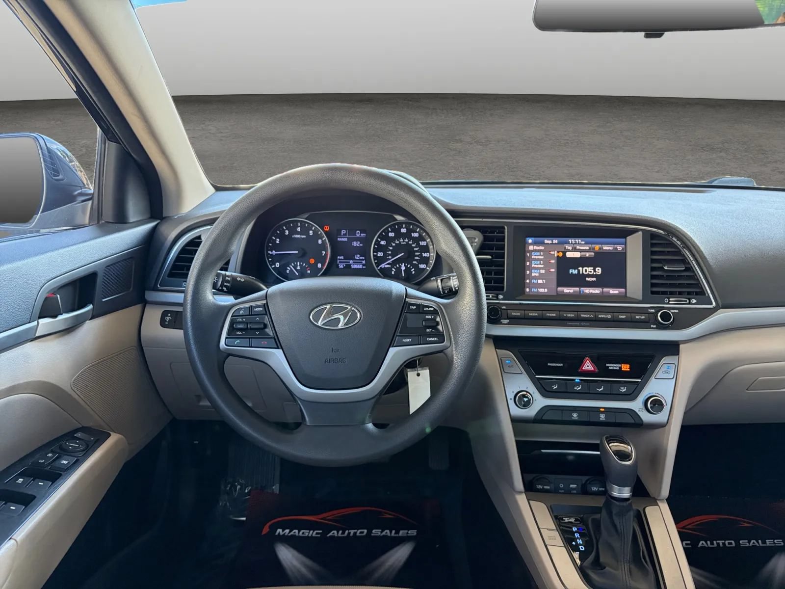 Used 2017 Hyundai Elantra SE FWD image 25