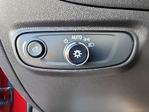 Used 2023 Chevrolet Equinox LT w/ LPO, Floor Liner Package image 29