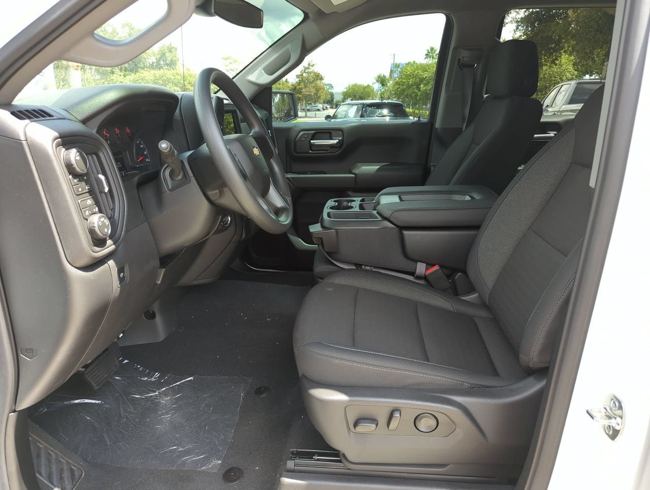 Used 2026 Chevrolet Silverado 1500 Custom AWD/4WD image 18