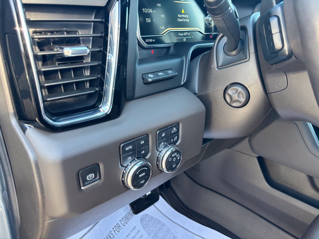 Used 2023 GMC Sierra 1500 Denali w/ Technology Package AWD/4WD image 17