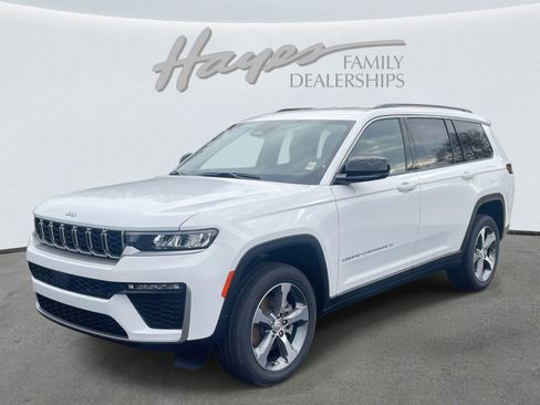 New 2026 Jeep Grand Cherokee L Limited RWD image 6