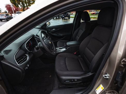 Used 2023 Chevrolet Malibu LT image 11