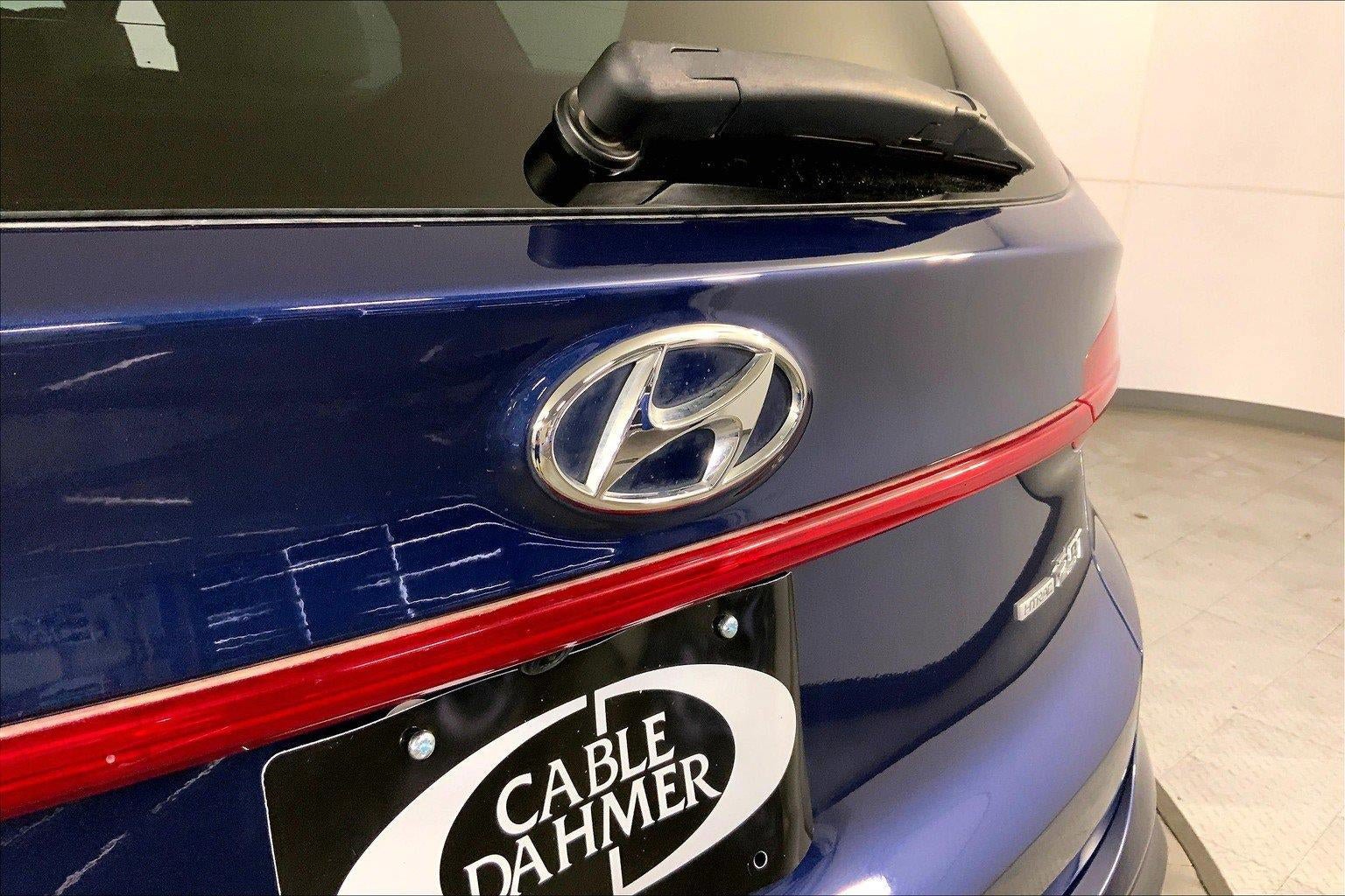 Used 2023 Hyundai Santa Fe Limited AWD/4WD image 30