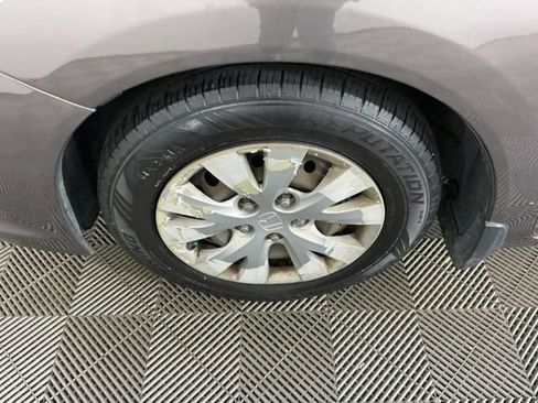 Used 2012 Honda Civic LX image 25