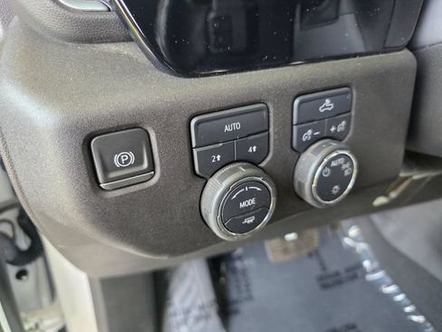 Used 2024 Chevrolet Silverado 1500 LT AWD/4WD image 24