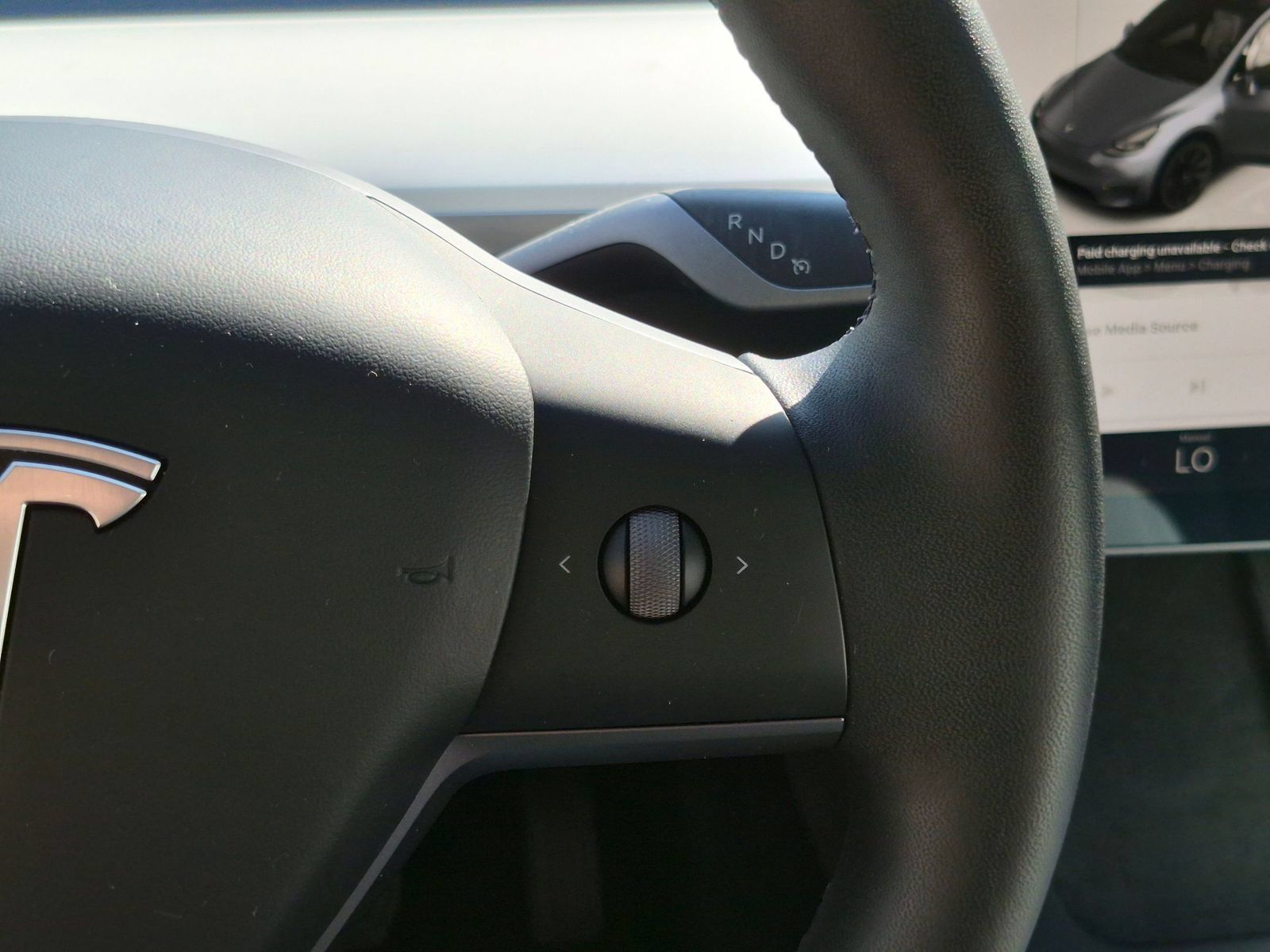 Used 2025 Tesla Model Y Long Range RWD image 18