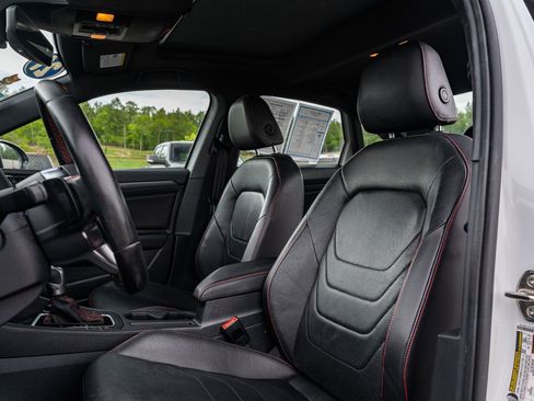 Used 2021 Volkswagen Jetta GLI Autobahn w/ GLI Autobahn Black Package FWD image 19