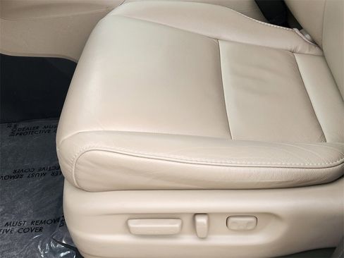 Used 2020 Honda Pilot Touring image 25