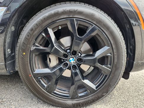 Used 2020 BMW X7 xDrive40i w/ Premium Package AWD/4WD image 22