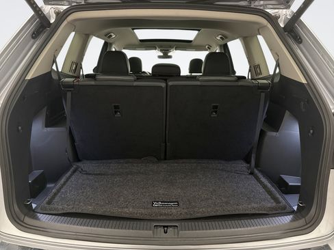 Used 2024 Volkswagen Atlas SEL AWD/4WD image 24