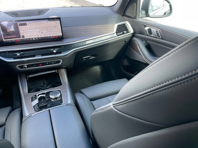 Used 2026 BMW X5 xDrive40i w/ Premium Package AWD/4WD image 10