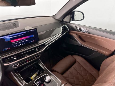 Used 2024 BMW X5 M60i w/ Executive Package image 25