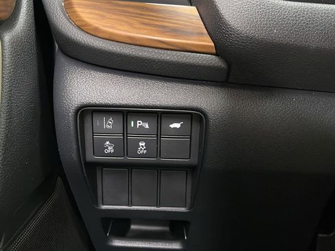 Used 2022 Honda CR-V Touring image 18