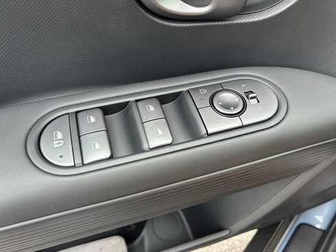 New 2025 Hyundai Ioniq 5 SE RWD image 21
