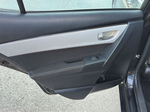 Used 2019 Toyota Corolla LE FWD image 17