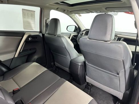 Used 2015 Toyota RAV4 Limited image 28