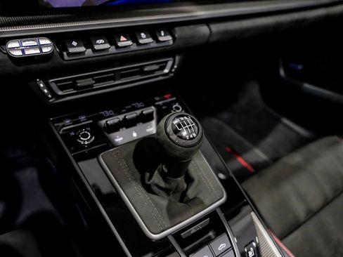 Used 2022 Porsche 911 Targa 4 GTS image 19