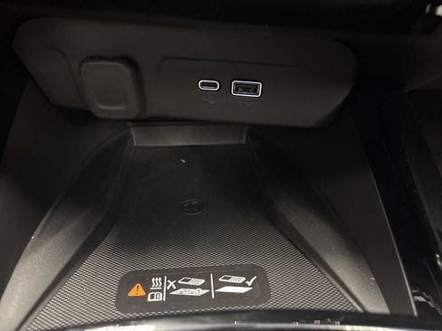 New 2026 Chevrolet Trax ACTIV w/ Sunroof Package FWD image 33
