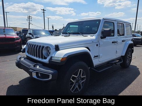 Certified 2025 Jeep Wrangler Unlimited Sahara AWD/4WD image 8