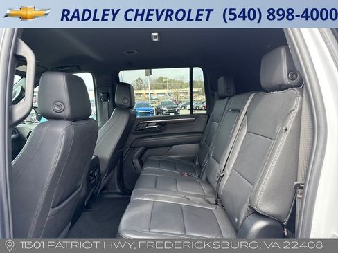 Certified 2025 Chevrolet Suburban LT AWD/4WD image 12