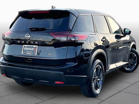 Used 2024 Nissan Rogue SV FWD image 13
