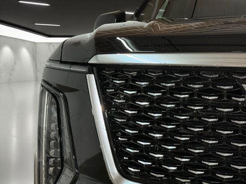 New 2026 Cadillac Escalade ESV Luxury w/ Touring Package image 60