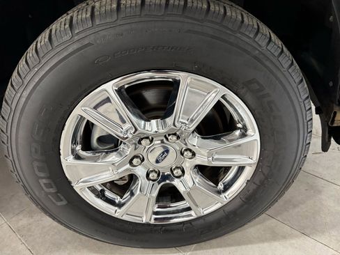 Used 2016 Ford F150 XLT w/ Equipment Group 301A Mid image 9