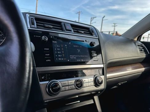 Used 2017 Subaru Outback 3.6R Touring w/ Popular Package #5A image 16