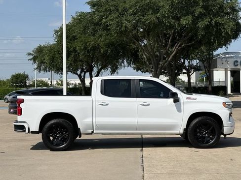 Used 2024 Chevrolet Silverado 1500 RST w/ Convenience Package II AWD/4WD image 4