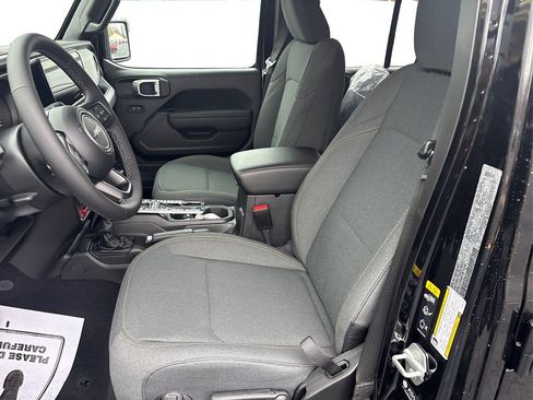 New 2026 Jeep Gladiator Willys image 9