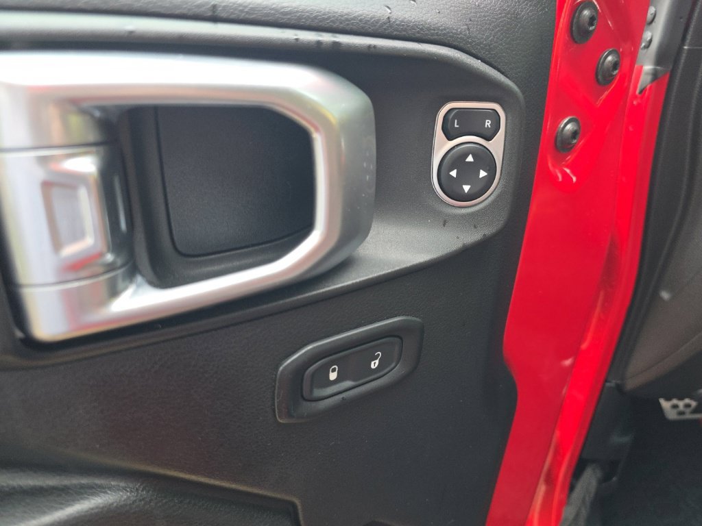 Used 2019 Jeep Wrangler Unlimited Sport S AWD/4WD image 15