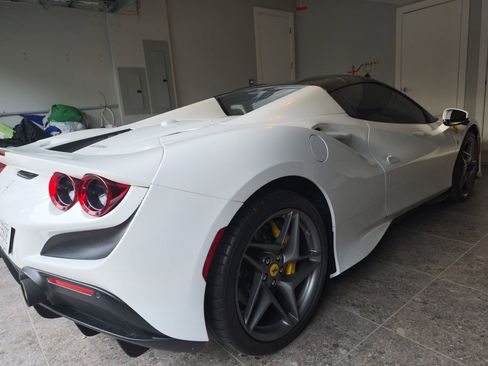 Used 2023 Ferrari F8 Tributo RWD image 3