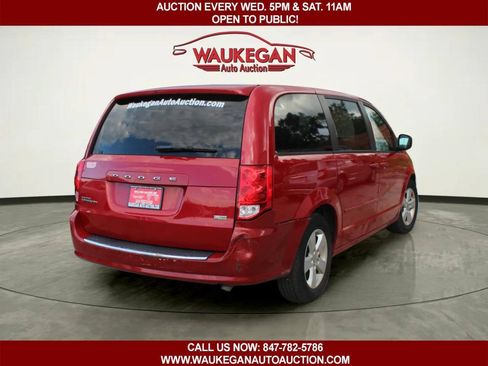 Used 2013 Dodge Grand Caravan SE FWD image 5