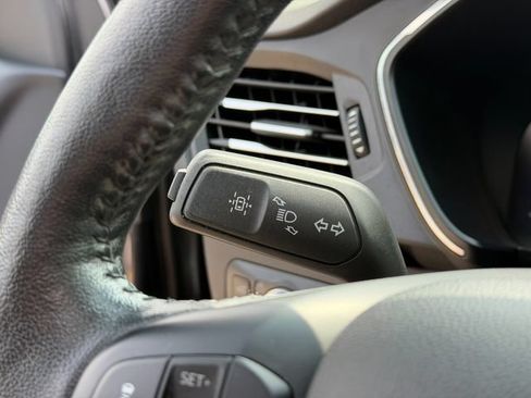 Used 2020 Ford Escape Titanium AWD/4WD image 48