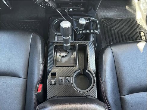 Used 2018 Toyota 4Runner TRD Off-Road Premium image 27