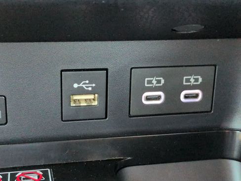 Used 2026 Toyota Camry SE FWD image 20